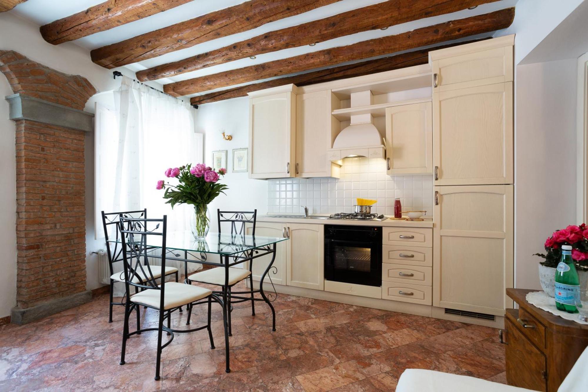 La Castellana Apartment Bergamo Ngoại thất bức ảnh
